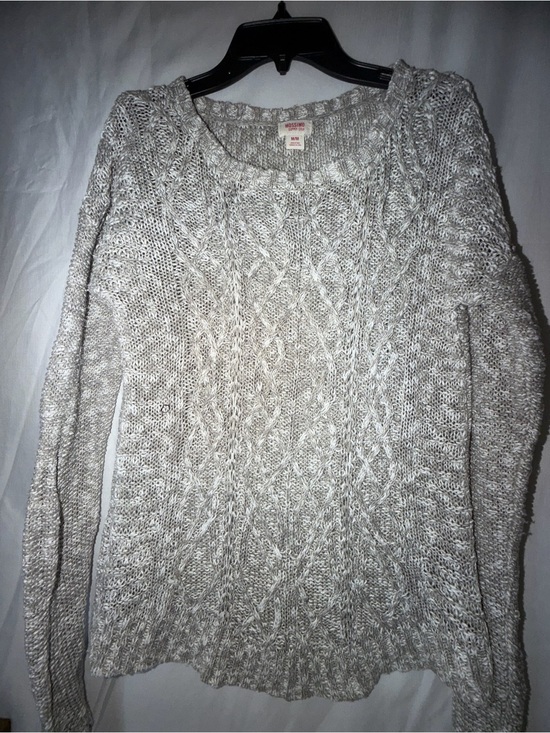 Tops - Mossimo Gray Marled Open-Knit Cable Pattern Sweater M